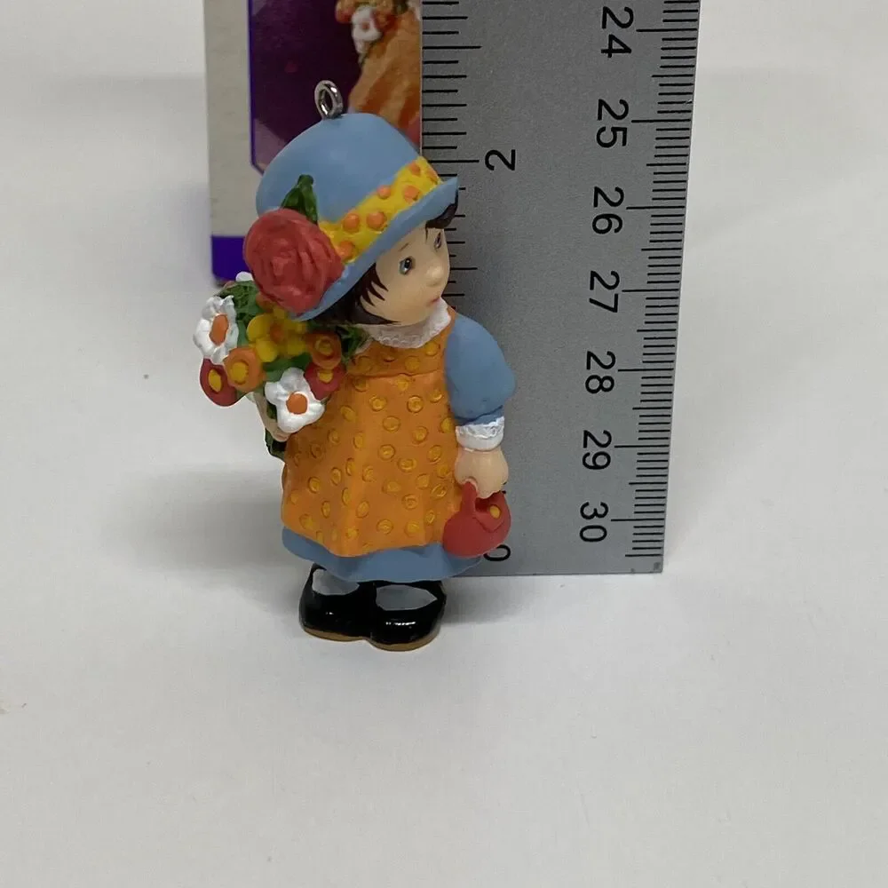 Hallmark Keepsake Ornament Bouquet of Memories Hand crafted Dated 1998 Happy